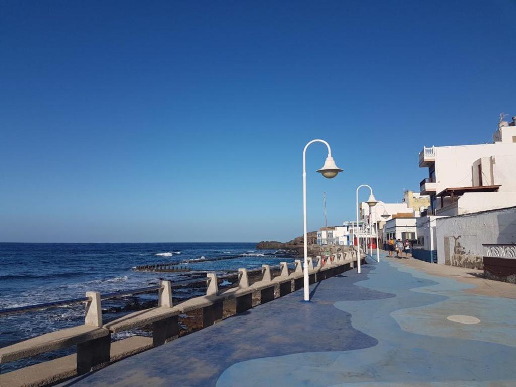 Galdar, Habitacion Privada En La Playa Hotel Exterior photo